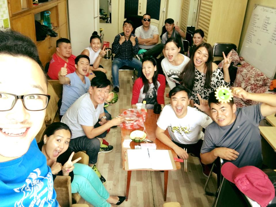 “Эмоци” продакшн шинэ тоглолтынхоо хөшгийг энэ сарын 19-нд нээнэ